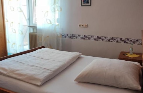 Graevenwiesbach House | Delightful Stay at Gasthaus "Zur frischen Quelle" - 9.2 Rated