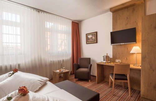 Weingarten Hotel | Discover Comfort at Gasthaus zur Krone - Family Friendly Stay