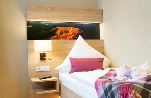 Arnsberg Hotel | Delightful Gasthof 1820: Family-Friendly Retreat