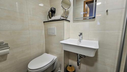 Fuerstenzell Bed & Breakfast | Pet-Friendly Gasthof Alte Schule: Family-Friendly Retreat