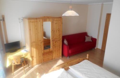 Sankt Peter am Kammersberg House | Pet-Friendly Gasthof Trattner Pension Waldhof - Rated 9.3