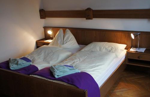 Steindorf am Ossiacher See House | Oceanfront Retreat at Gasthof Laggner - Pet Friendly & More