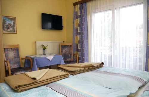 Deutsch Goritz Hotel | Comfortable Gasthof Bader: Pet-Friendly with Breakfast