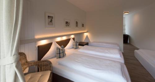 Ampass Hotel | Guest-Favorite Gasthof Badl: Cozy Bed & Breakfast Retreat