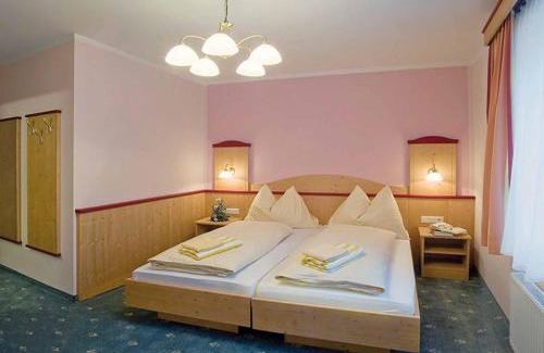 Hurm Hotel | Pet-Friendly Stay at Gasthof Birgl with Breakfast Included