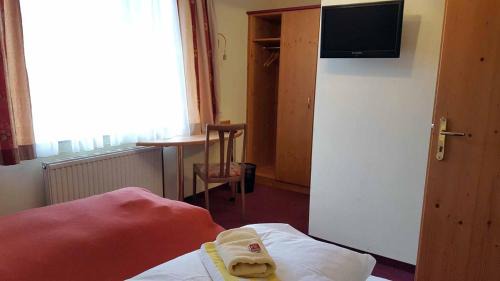 Hurm Hotel | Pet-Friendly Stay at Gasthof Birgl with Breakfast Included
