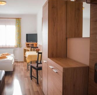 Blankenberg Hotel | Guest Approved Gasthof Blankenberg: Family-Friendly Stay