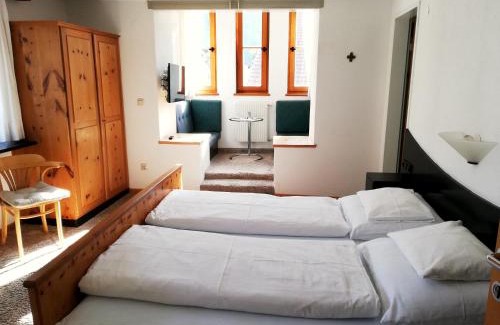 Kauns House | Discover Comfort at Gasthof Falkeis with Top Amenities