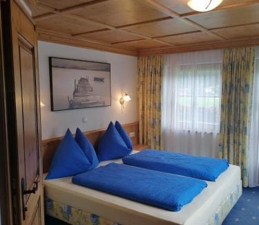 Wald im Pinzgau Bed & Breakfast | Welcoming Gasthof Finkenhof: Rated 8.8, Pet Friendly Stay