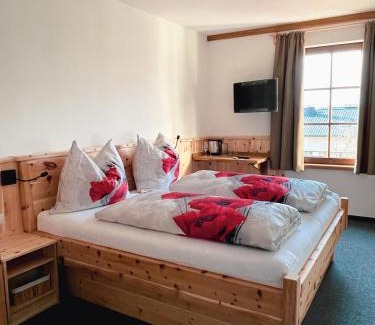 Bad Haering Hotel | Guest-Rated Gasthof Franziskibad with Family-Friendly Perks