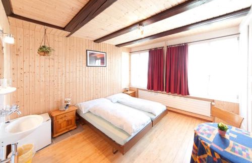 Hellsau Hotel | Pet-Friendly Gasthof Freienhof: Family Retreat Awaits