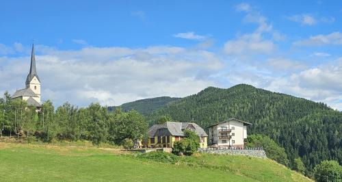 Eberstein House | Pet-Friendly Getaway at Gasthof Gutmann – Rated 9/10!