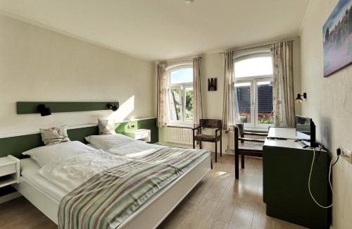 Undeloh House | Cozy Gasthof Heidelust Pension: Pet Friendly & Family Ready