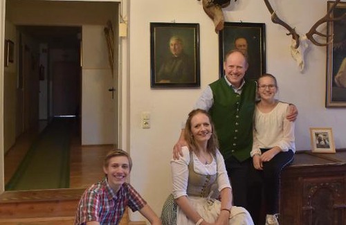 Baierdorf Hotel | Experience Gasthof Hirschenwirt: Pool, Spa & Family Fun