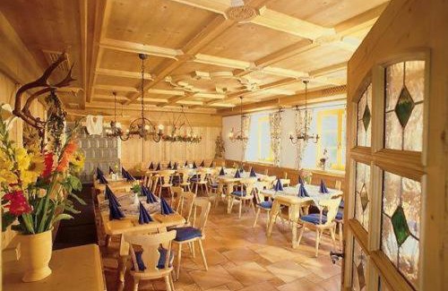 Aufhofen Hotel | Discover Comfort at Gasthof & Hotel Jägerwirt - Pet Friendly Stay