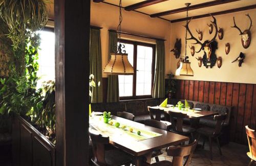 Hechingen Hotel | Guest Rated Gasthof-Hotel-Löwen with Family-Friendly Amenities