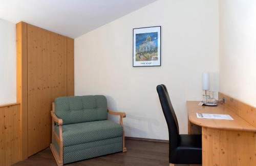 Bad Haering House | Explore Comfort at Gasthof Hotel Schermer: Family-Friendly Stay