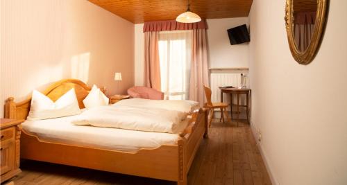 Poecking House | Pet-Friendly Comfort at Gasthof - Hotel zur Post