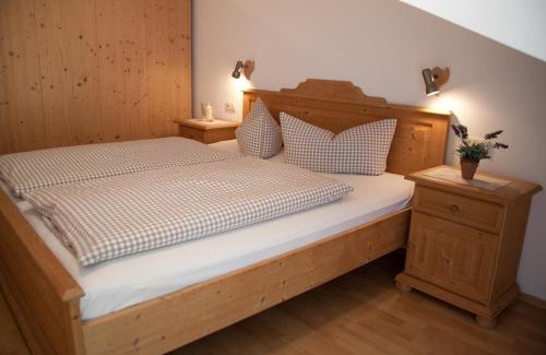 Poecking House | Pet-Friendly Comfort at Gasthof - Hotel zur Post