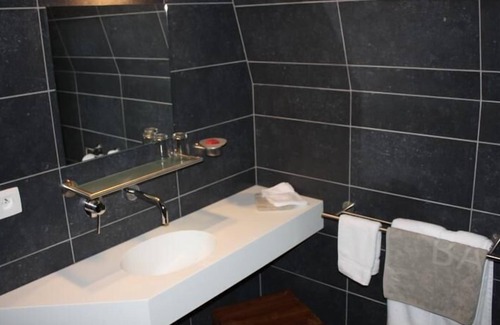 Erpe-Mere Hotel | Experience Gasthof Kapelhof: Rated 9.4/10 with Family-Friendly Amenities