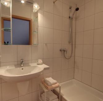 Hamdorf Hotel | Discover Gasthof Lafrenz: Pet-Friendly and Family Ready