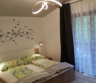 Moosburg House | Enjoy Oceanfront Relaxation at Gasthof Liebetegger
