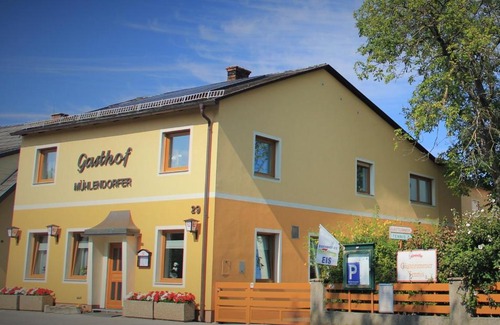 Lanzenkirchen Hotel | Top-Rated Gasthof Mühlendorfer: Pet Friendly, Family Welcoming