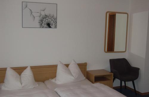 Kipfenberg House | Discover Gasthof Metzgerei Neumeyer: Pet-Friendly Retreat