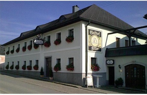 Sankt Peter am Wimberg House | Pet-Friendly Retreat at Gasthof-Pension Höller – 9/10 Rating