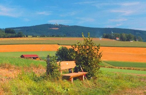 Neualbenreuth House | Welcome to Gasthof-Pension Kesslsimerhof: Family-Friendly Stay