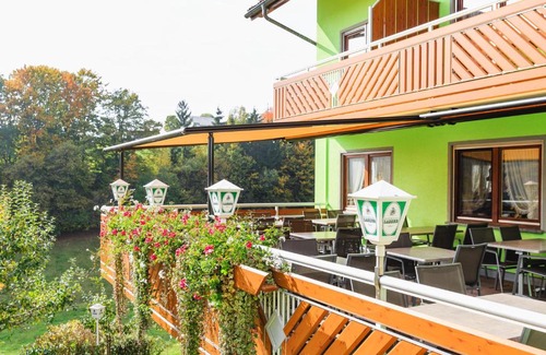 Goerwihl Hotel | Cozy Gasthof-Pension Lamm: Family-Friendly and Inviting Stays