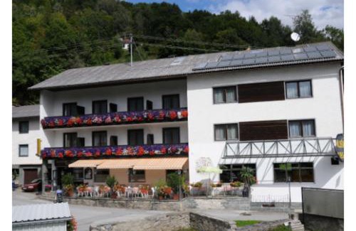 Stadl an der Mur House | Inviting Gasthof-Pension Ortner: Pet-Friendly Getaway
