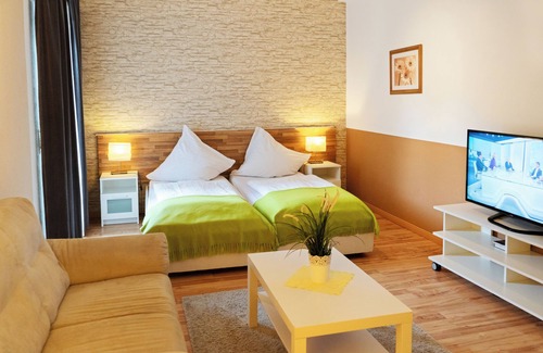 Finkenbach Hotel | Welcoming Gasthof Pension Zur Traube - Family-Friendly Retreat
