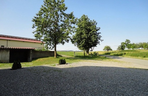 Hoßkirch Apartment | Top-Rated Gasthof Reiterstuben Apartment in Tranquil Setting