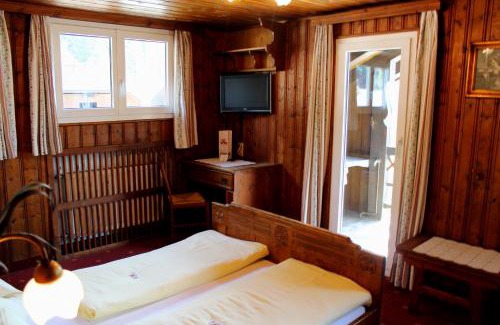 Caminata di Tures Hotel | Pet-Friendly Gasthof Residence Brugghof with Ocean Views
