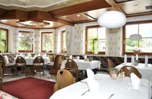 Breitenbach am Inn Hotel | Stay at Gasthof Schopper: Pet-Friendly with Hot Tub Access