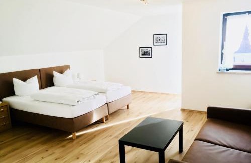 Hettenshausen Hotel | Discover Gasthof Schrätzenstaller: Pet-Friendly Retreat