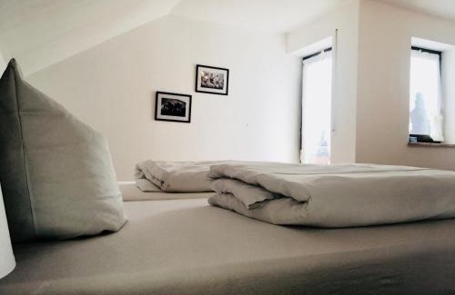 Hettenshausen Hotel | Discover Gasthof Schrätzenstaller: Pet-Friendly Retreat