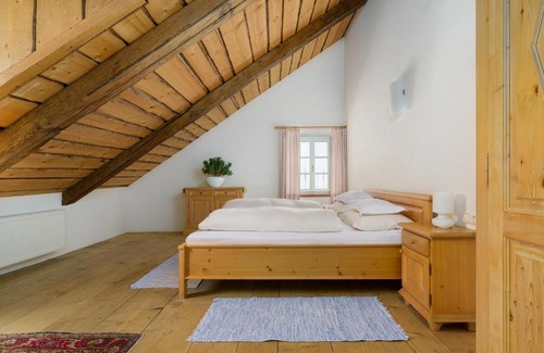Sillian House | Guest Rated: Gasthof Sillianer Wirt with Family-Friendly Perks