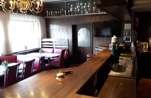 Boesel Hotel | Pet-Friendly Gasthof Sommer: Family Retreat with Top Ratings