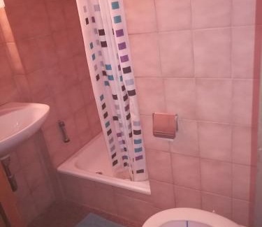 Grossbottwar House | Discover Gasthof Stadtschänke: Family-Friendly Retreat