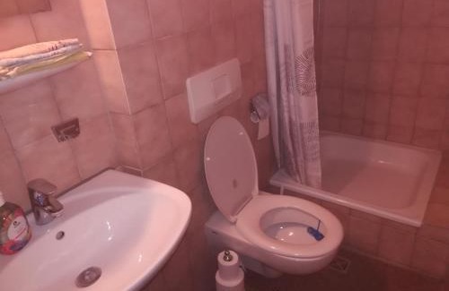 Grossbottwar House | Discover Gasthof Stadtschänke: Family-Friendly Retreat
