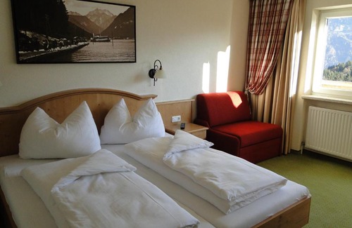 Jenbach House | Discover Gasthof und Hotel Rieder: Pet Friendly Retreat