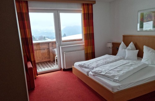 Jenbach House | Discover Gasthof und Hotel Rieder: Pet Friendly Retreat
