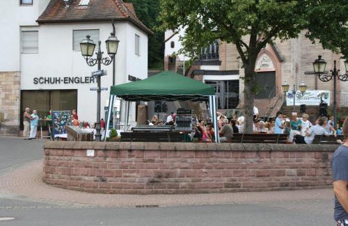 Heigenbruecken Hotel | Pet-Friendly Retreat at Gasthof und Pension Zur Frischen Quelle