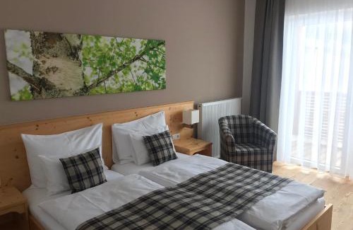 Bischoffeld Hotel | Discover Gasthof Wachter: Pet-Friendly with Spa & Dining