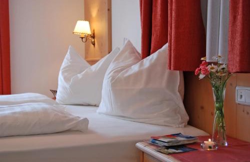 Bressanone Hotel | Cozy Gasthof Weidmannshof: Pet-Friendly with Top Amenities