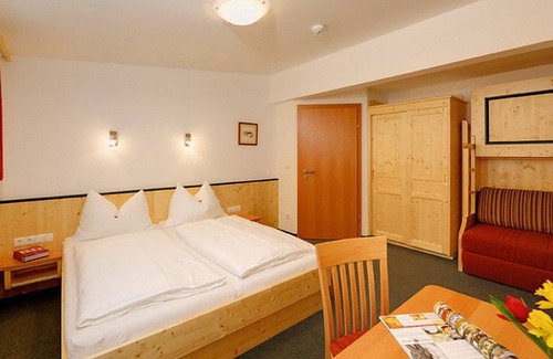 Werfen Hotel | Discover Gasthof Werfenerhof: Spa & Hot Tub Retreat