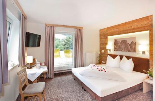 Scheffau am Wilden Kaiser Hotel | Pet-Friendly Getaway at Gasthof zum Wilden Kaiser - Rated 9/10