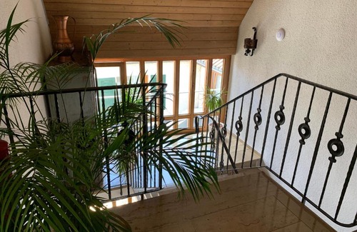 Asperg Hotel | Cozy Gasthof zum Bären: Family-Friendly & Pet Welcoming